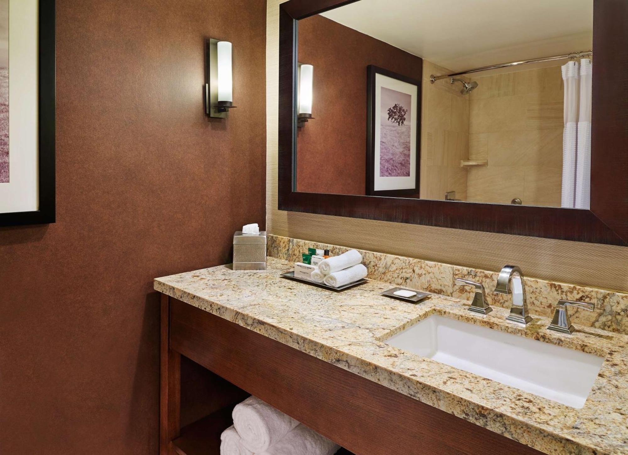 Doubletree By Hilton San Antonio Airport Exterior foto