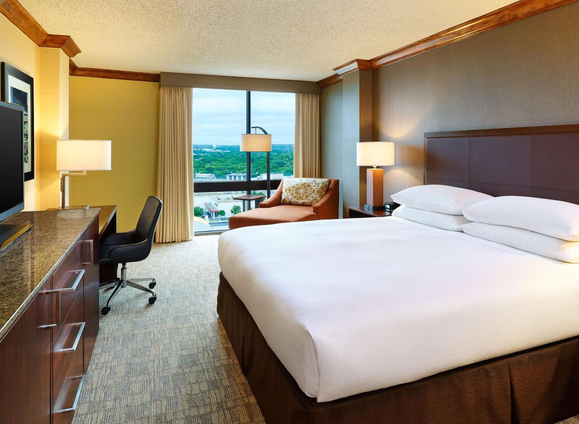 Doubletree By Hilton San Antonio Airport Exterior foto